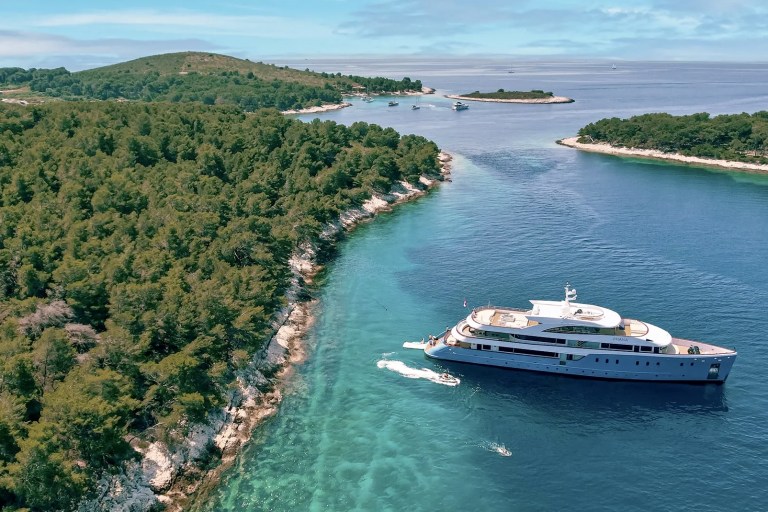 Luxury Yachts