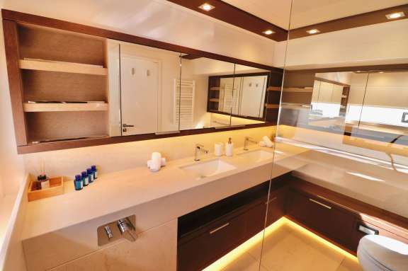Image of ADRIATIC DRAGON yacht #12