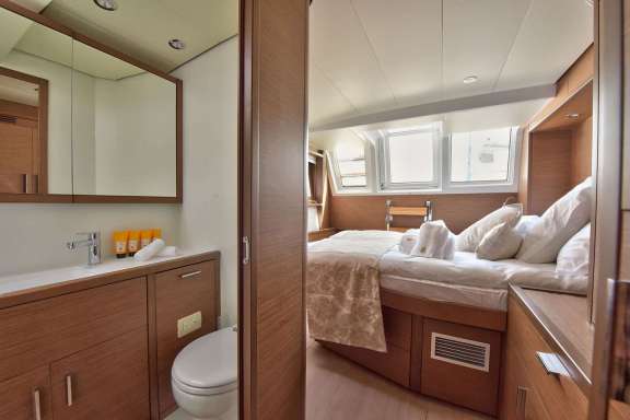 Image of ADRIATIC TIGER (Lagoon 620) yacht #13