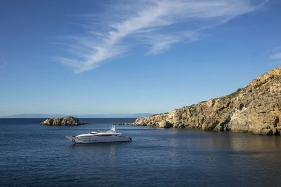Charter Luxury Yacht PARIS A