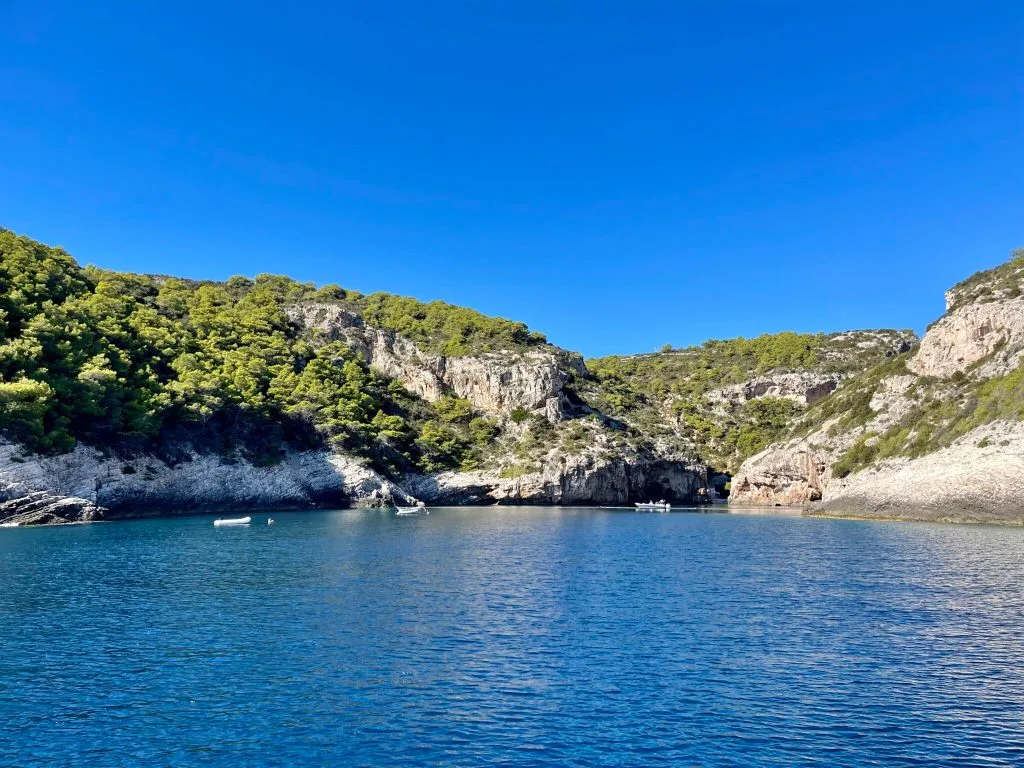 anchored in Stiniva Bay on Vis Island, Croatia | Photo: Klara Jakobsen, DMA Yachting