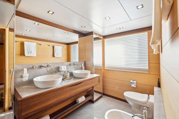 Bombay - 2025 - VIP Ensuite