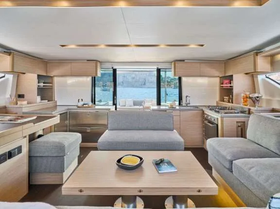 Image of CATWALK yacht #2