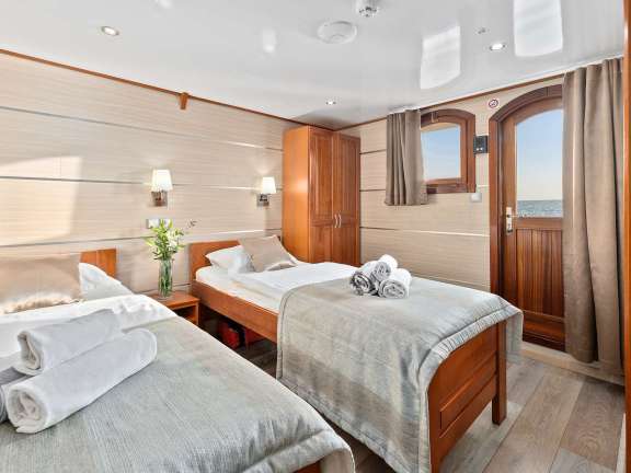 Image of Karizma yacht #17