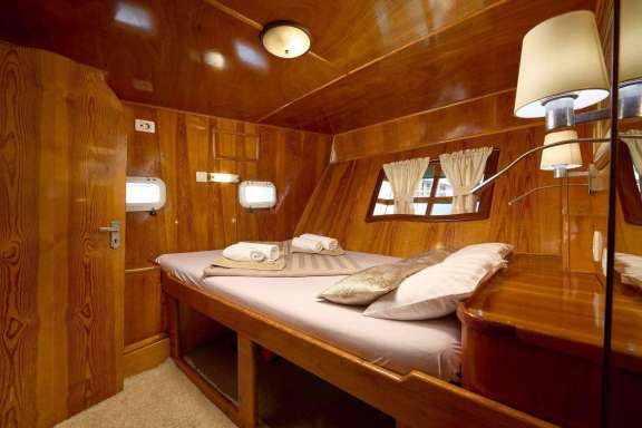 Image of Linda yacht #8