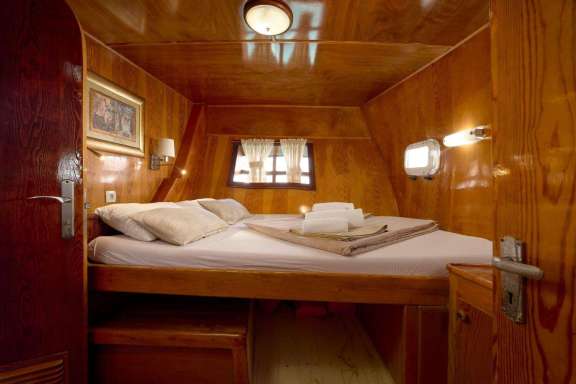 Image of Linda yacht #9