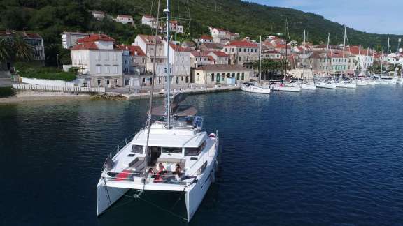 Image of NAMASTE OF BALI (Bali 5.4.) yacht #18