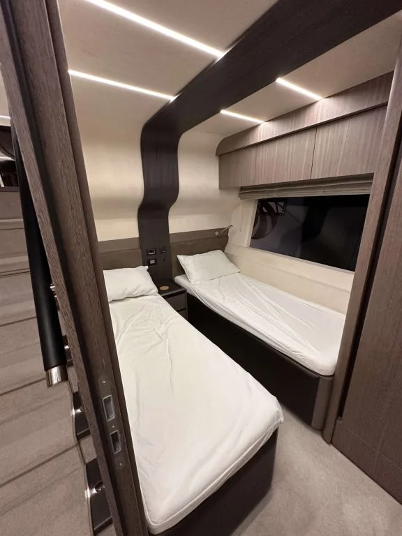 Image of PARADISE yacht #8