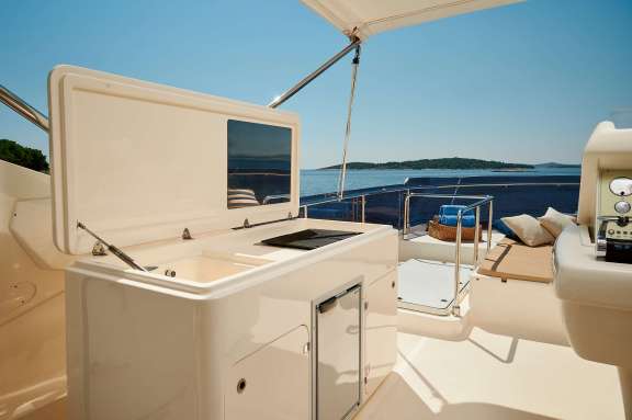 Image of STELLA D’ORO yacht #12
