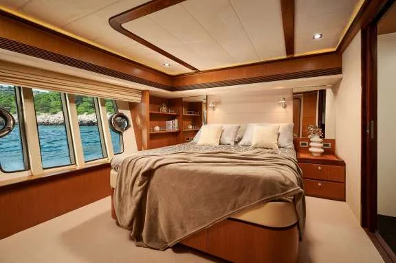 Image of STELLA D’ORO yacht #6