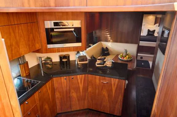 Image of Sunseeker Predator 72 Ghost yacht #13