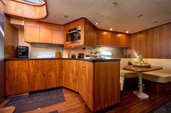 Image of Sunseeker Predator 72 Ghost yacht #3