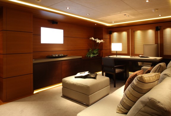 ZALIV III Master Cabin Office