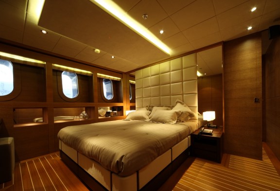 ZALIV III Double Cabin