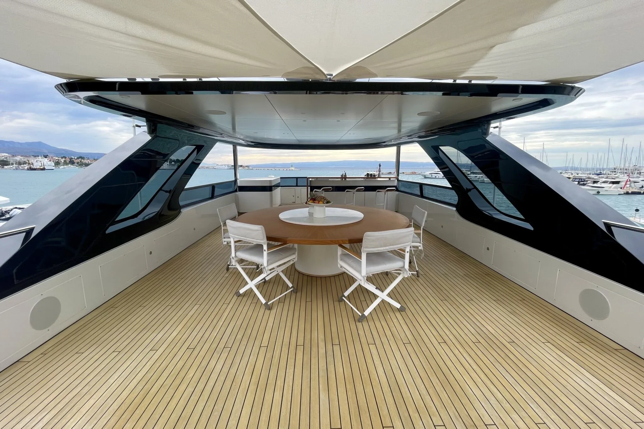 DAWO yacht detail image 2