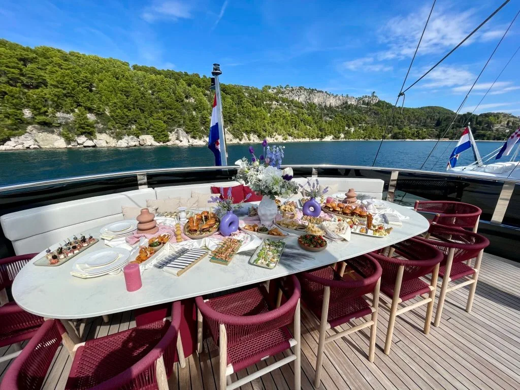Superyacht REPOSADO food served on the sundeck