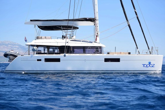 TOPAZ (Lagoon 560 S2)