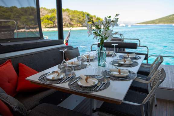 Image of SERENITY (Lagoon 52F) yacht #15