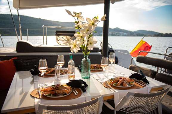 Image of SERENITY (Lagoon 52F) yacht #18