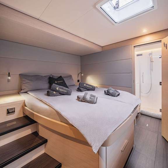 Image of TRI-WING CARIDA (LAGOON 55) yacht #6