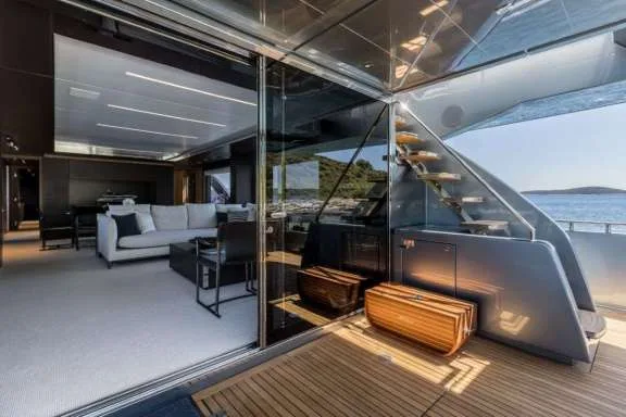 Image of YOYITA II yacht #12