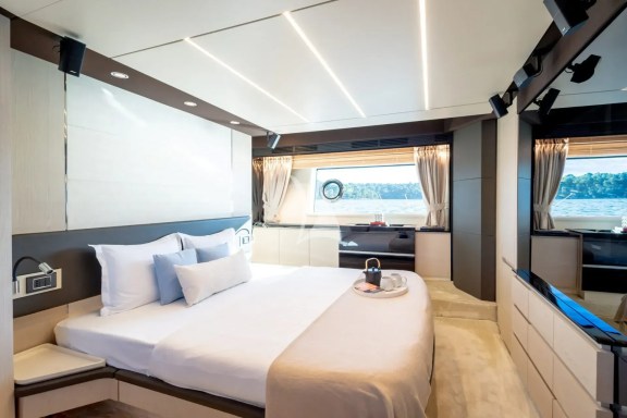 MINEIRA Master cabin overview