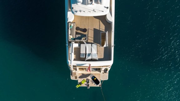 Navetta 26 Sundeck Aerial