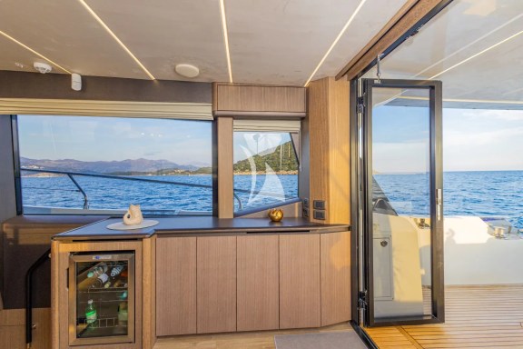 Image of PARADISE yacht #24