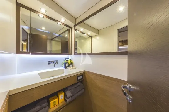Image of JIKAN yacht #67