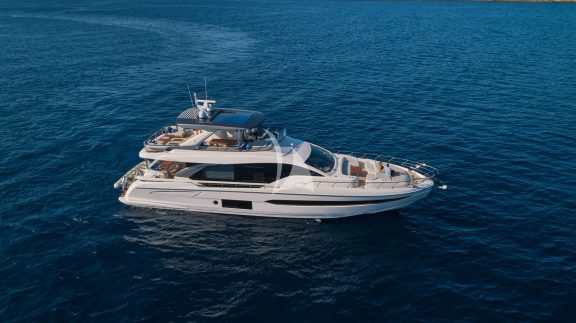 Image of VIVA yacht #32