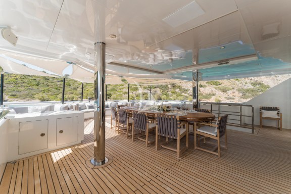 Upper deck aft