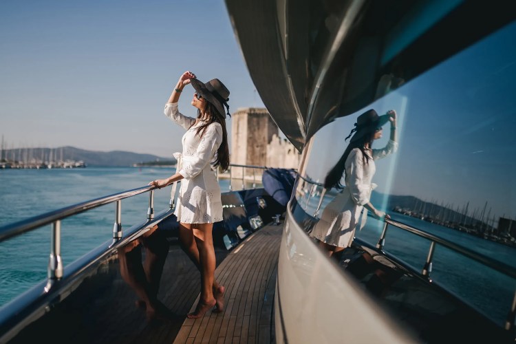 Starboard Forward Outside Master Cabin