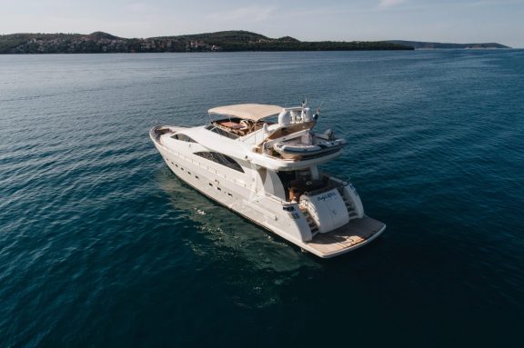 Image of LADY LONA yacht #31