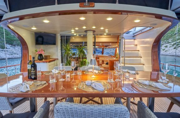 Image of LOTUS yacht #9