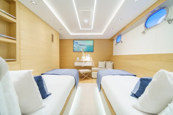 Twin Cabin