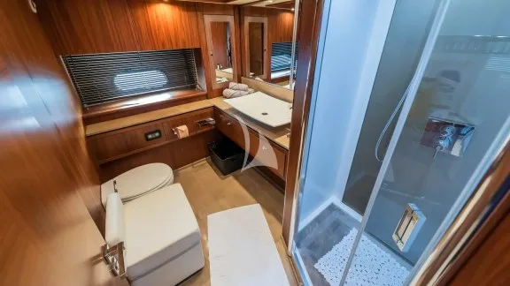 VIP cabin bathroom
