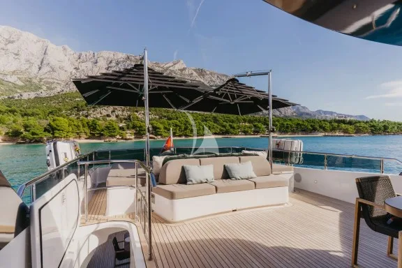 Image of Cynthia yacht #31