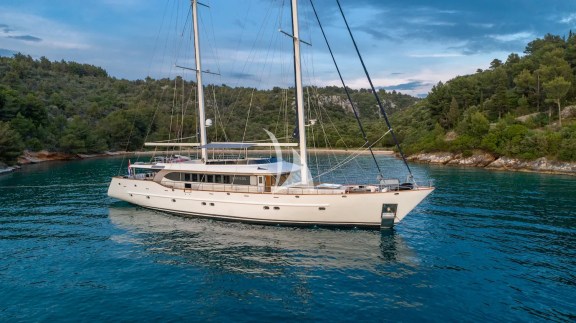 Image of NAVILUX yacht #2