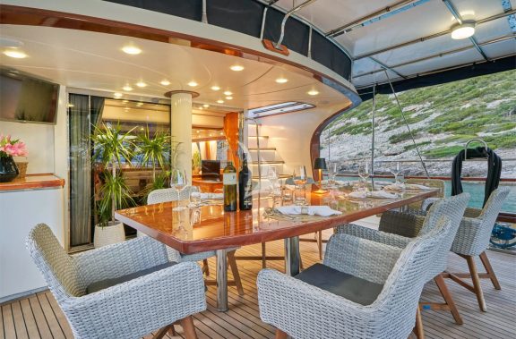 Image of LOTUS yacht #8