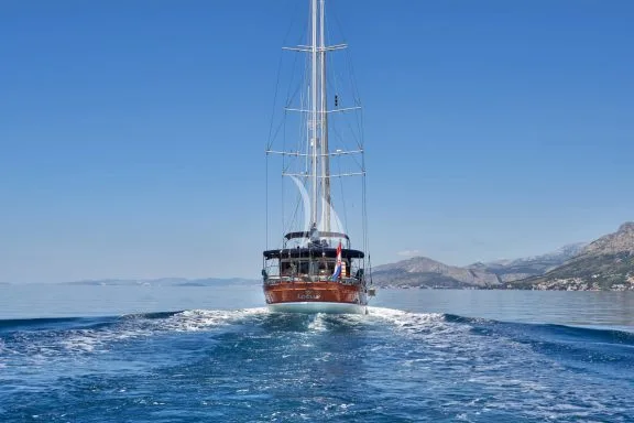 Image of LOTUS yacht #3