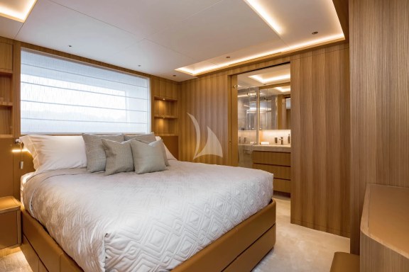 Double Cabin