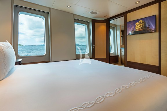 Image of BELLA yacht #16