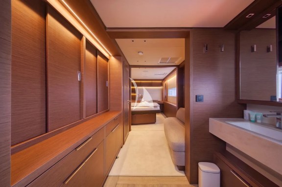 Image of MASTERMIND yacht #24