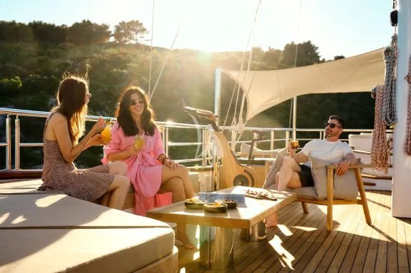 Image of MARALLURE yacht #15