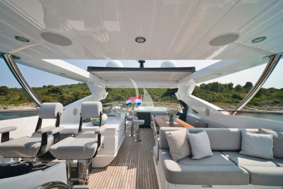 Image of QUANTUM yacht #30