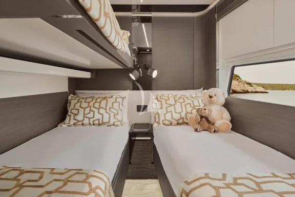 Twin cabin
