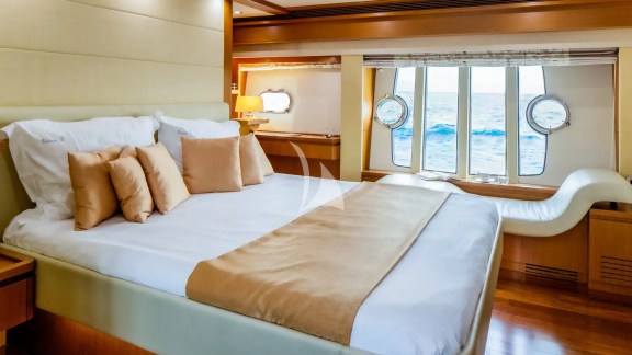 Master cabin bed with sitting sofa