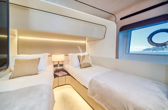 Twin guest cabin