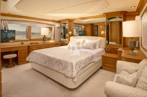 Interior master cabin