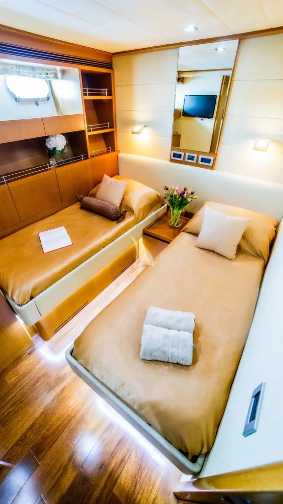 Twin cabin